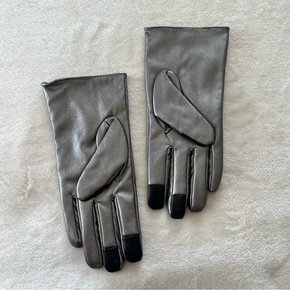 WOMEN’S Silver Black Tip Leather Gloves